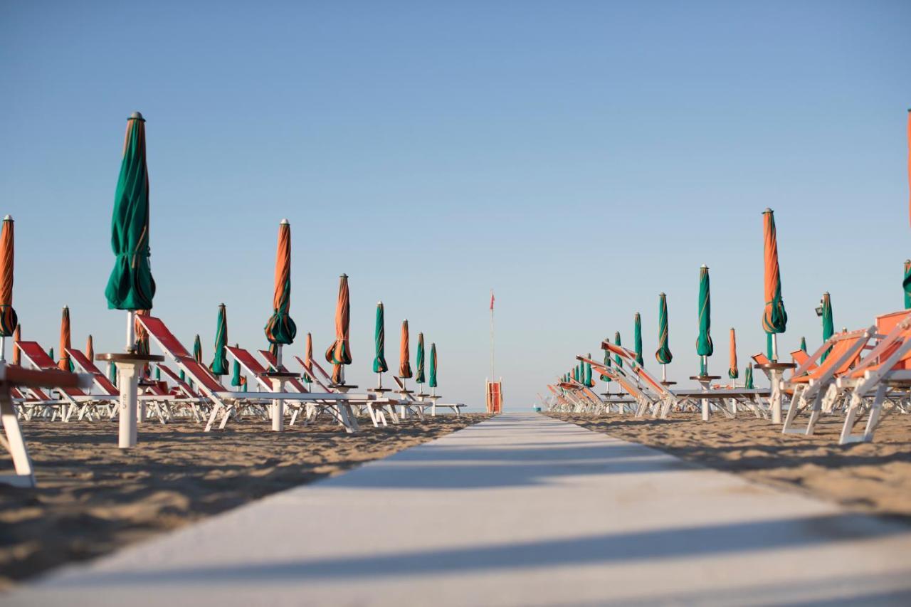 Litoraneo Suite Hotel Rimini Exteriör bild